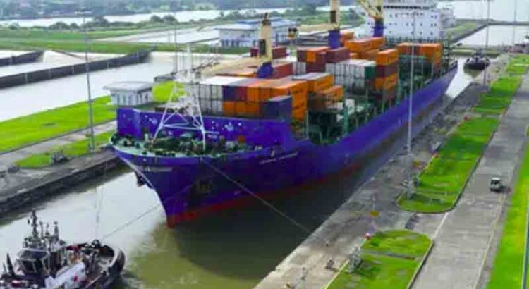 China Reviews Panama