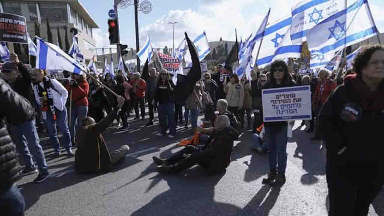 Mass Protests in Israel