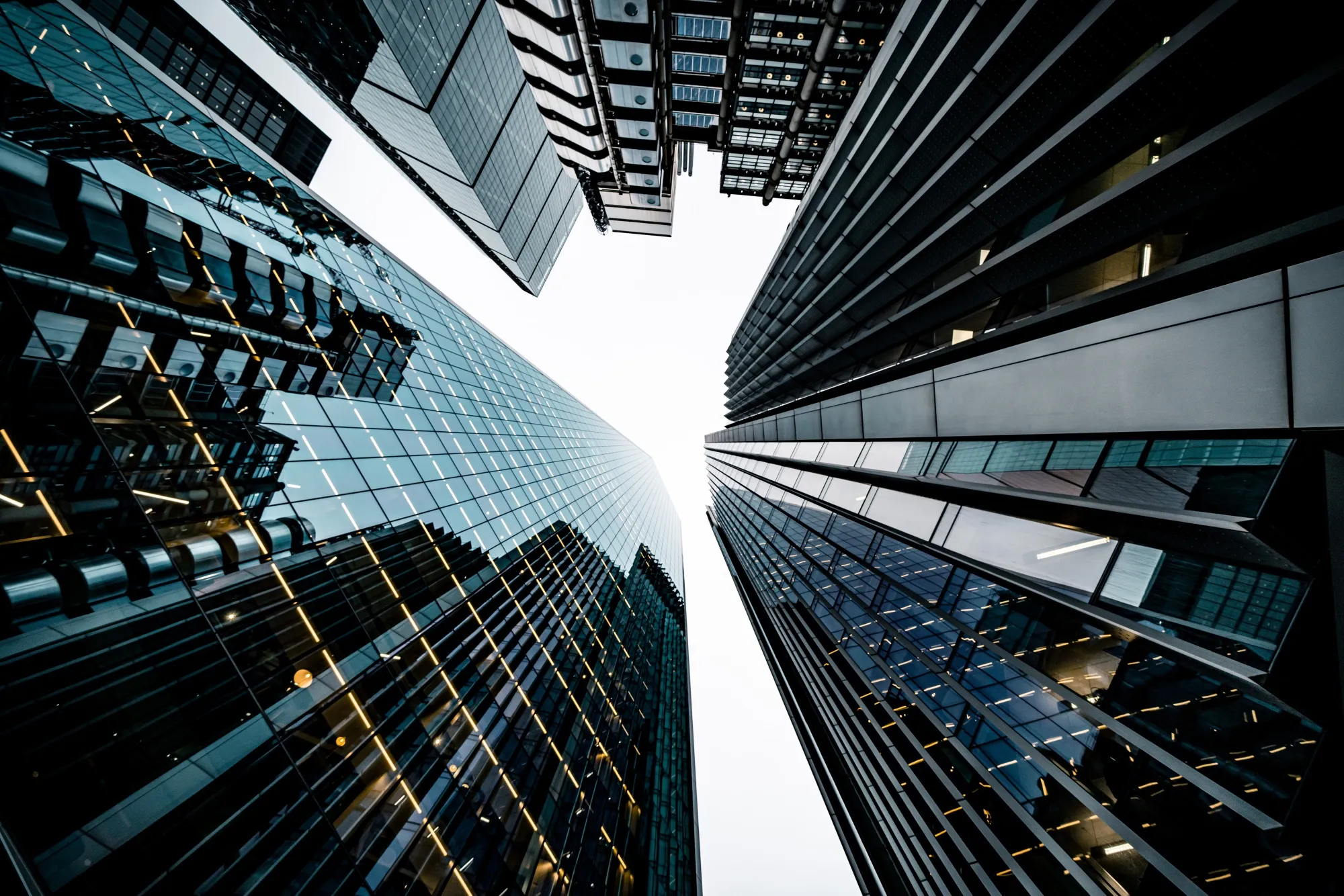The Rise of Private Credit : Opportunity or Brewing Crisis?