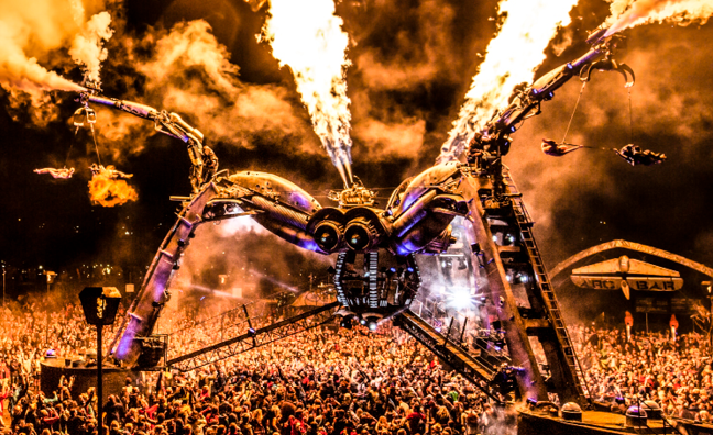 Cultural Highlights in Arcadia: Celebrations, Art, and Music